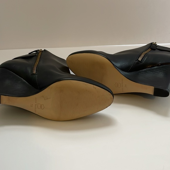 Ann Taylor wedge booties - Picture 5 of 10